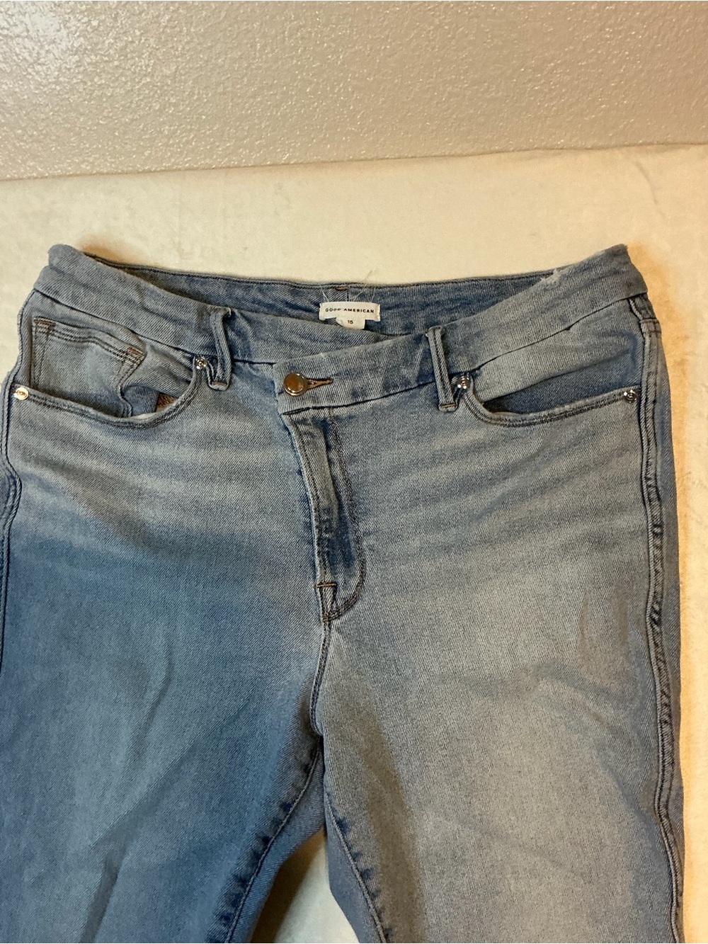 Good American Light Blue Skinny Jeans - Picture 2 of 4